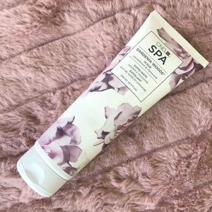CLOSET CLOSING CND Spa Scrub Gardenia Woods 8.4oz